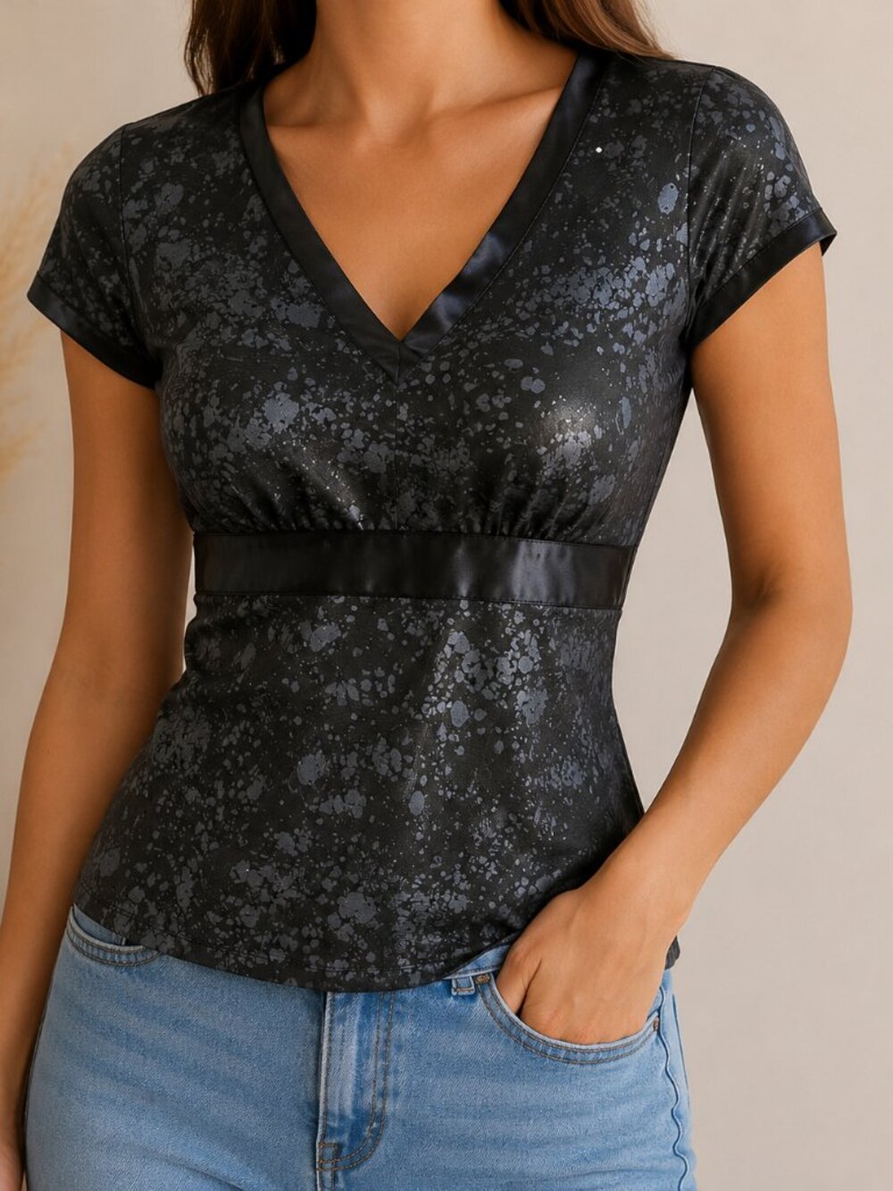 Le Grenier Sparkly Belted Short Sleeve Sweater • Semi-Fitted • Size S